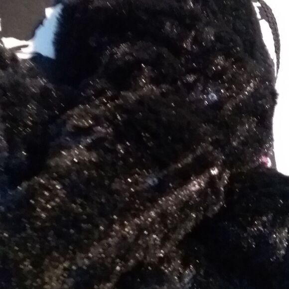 Cejon Scarf Winter Twisted Faux Fur Sequins Muffler Black Bling New OOS - Picture 5 of 6